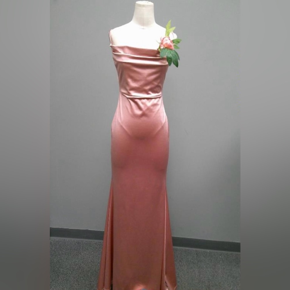 Windsor Pink Formal Dress with removable flower| Size Small